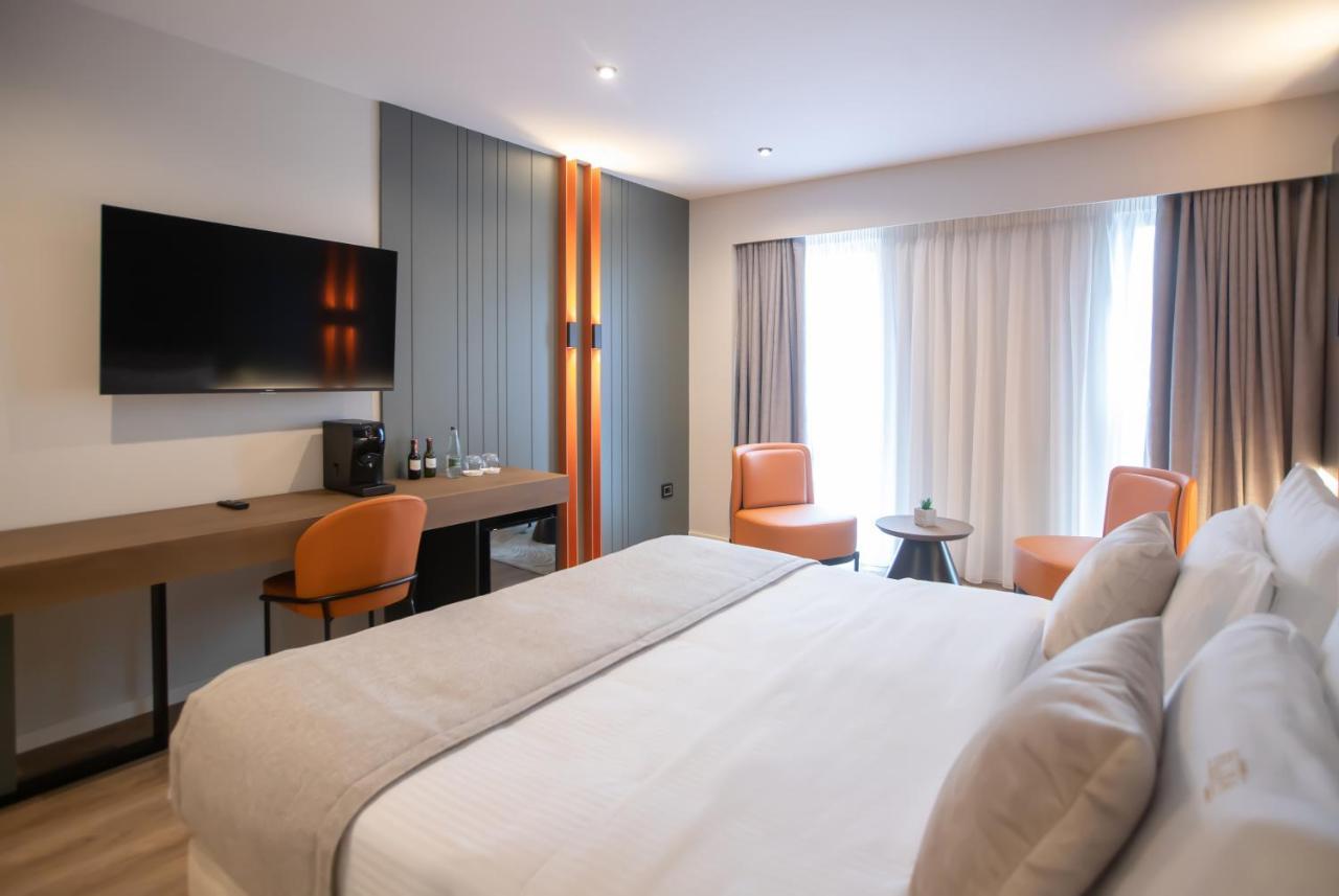 Hotel Elisa Tirana, Affiliated By Melia Exterior foto